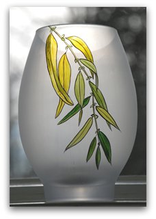 Glass paint – choose the right one for your hand painted glass