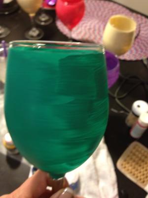 How to paint multiple layers on a wine glass?